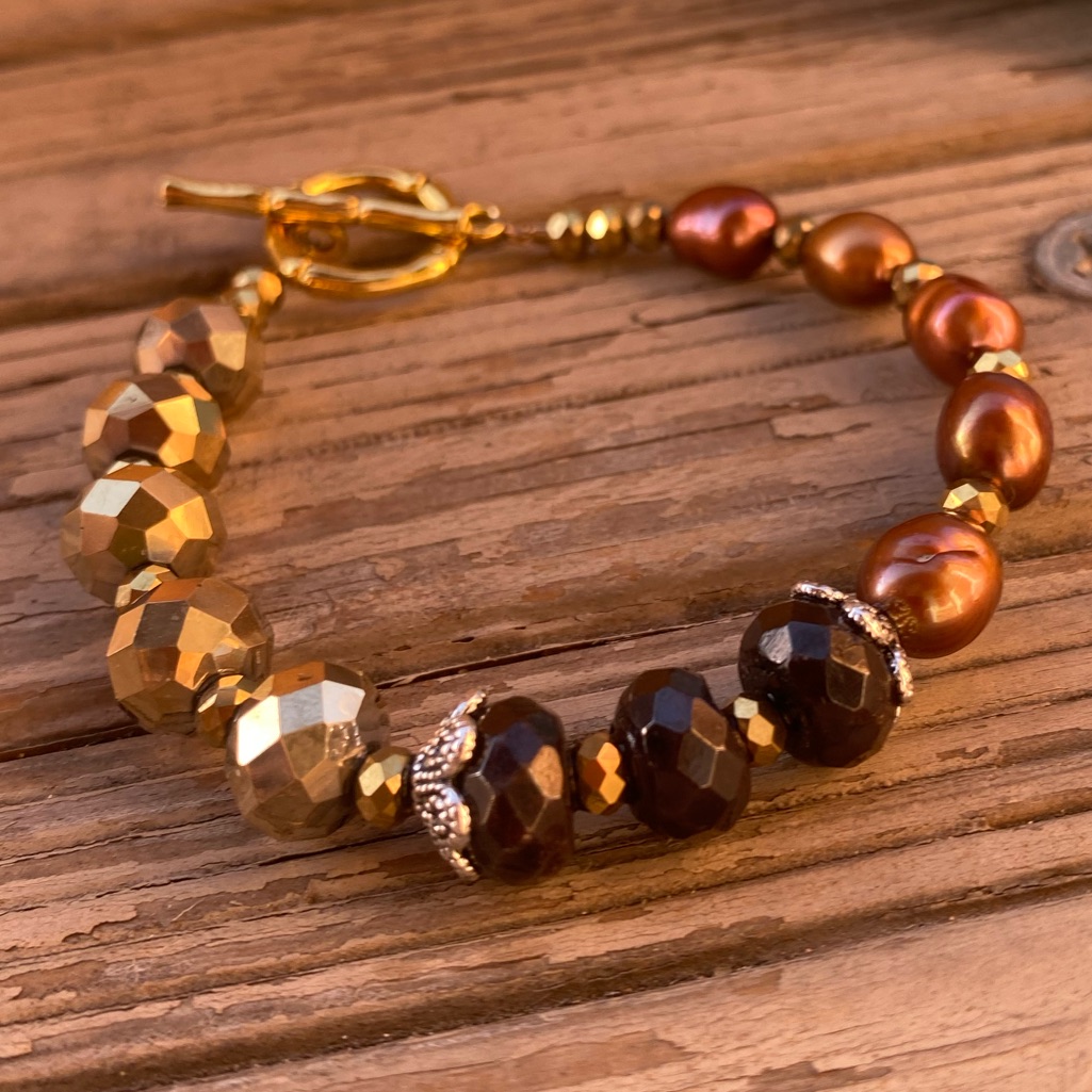 Bracelet Handcrafted With Genuine Garnets Freshwater Pearls 48$